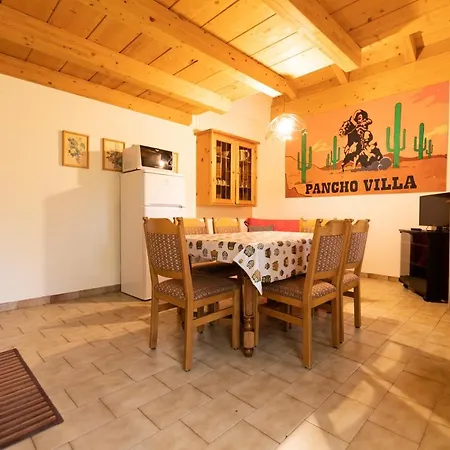 Chalet Lago Apartment Livigno