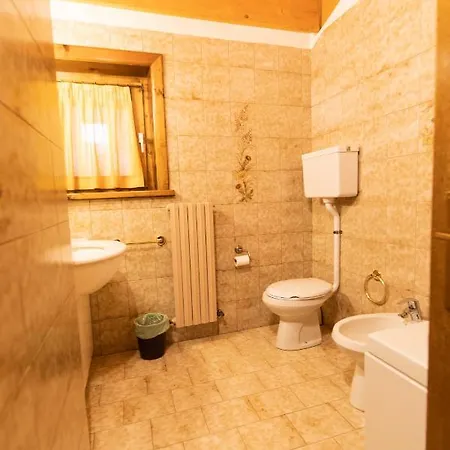 Chalet Lago Apartment Livigno